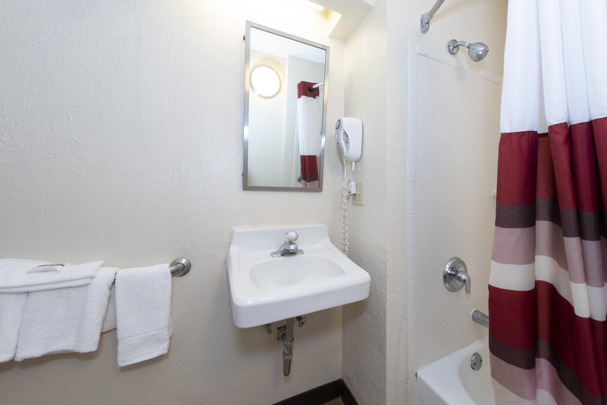 Red Roof Inn Tinton Falls-Jersey Shore Extérieur photo