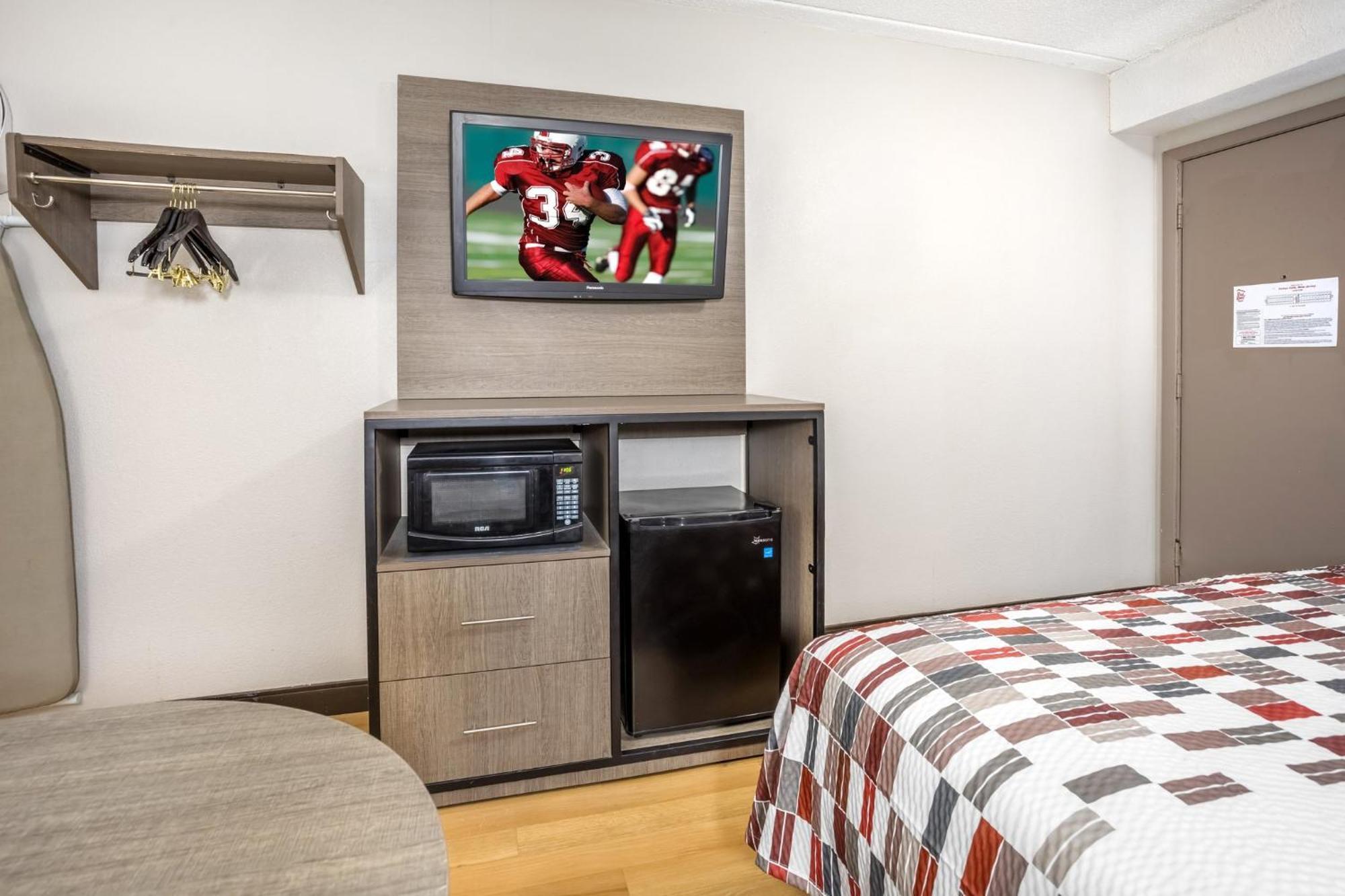 Red Roof Inn Tinton Falls-Jersey Shore Extérieur photo
